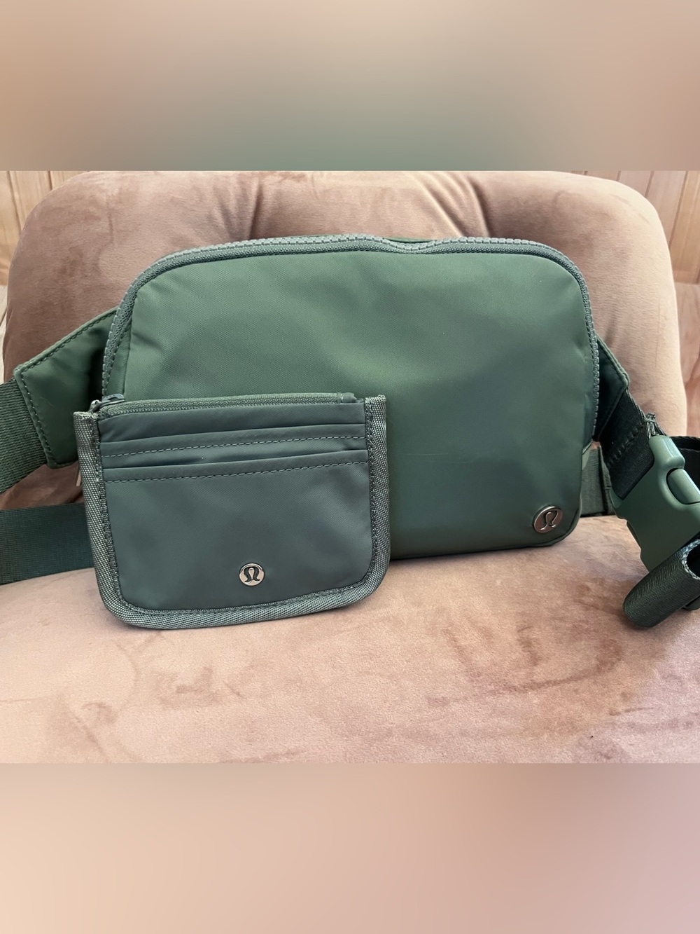 Lululemon Everywhere Belt Bag 2L & True Identity Card Case Bundle